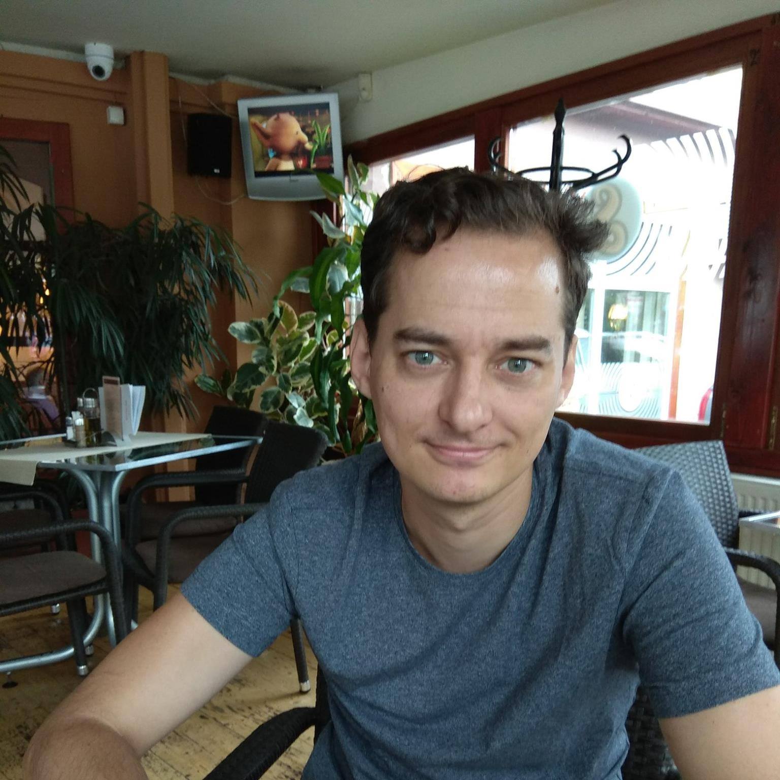 István Szikra